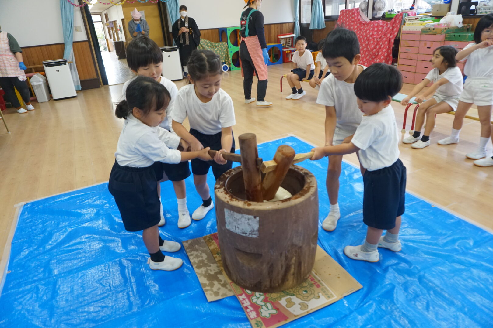 もちつきぺったん！！ | 西山幼稚園