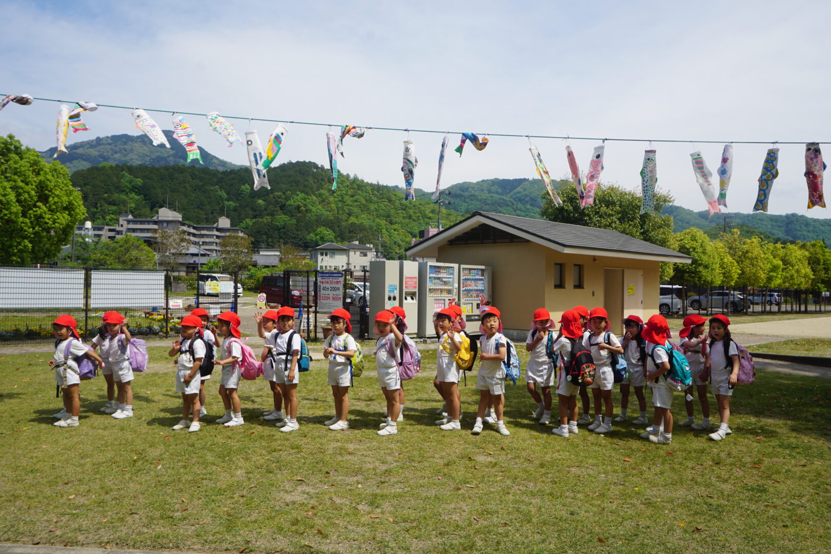 でんしゃにのってお出かけしたよ！！ | 西山幼稚園
